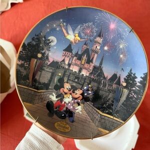 Disneyland Mickey and Minnie Collectable Plate “sleeping beauty Castle”